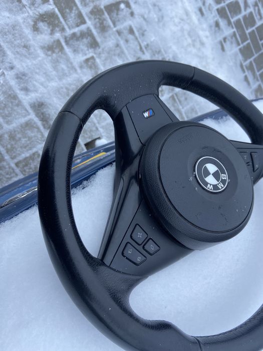 Volan M piele originala Bmw E60 E61 cu buton start 2005-2010