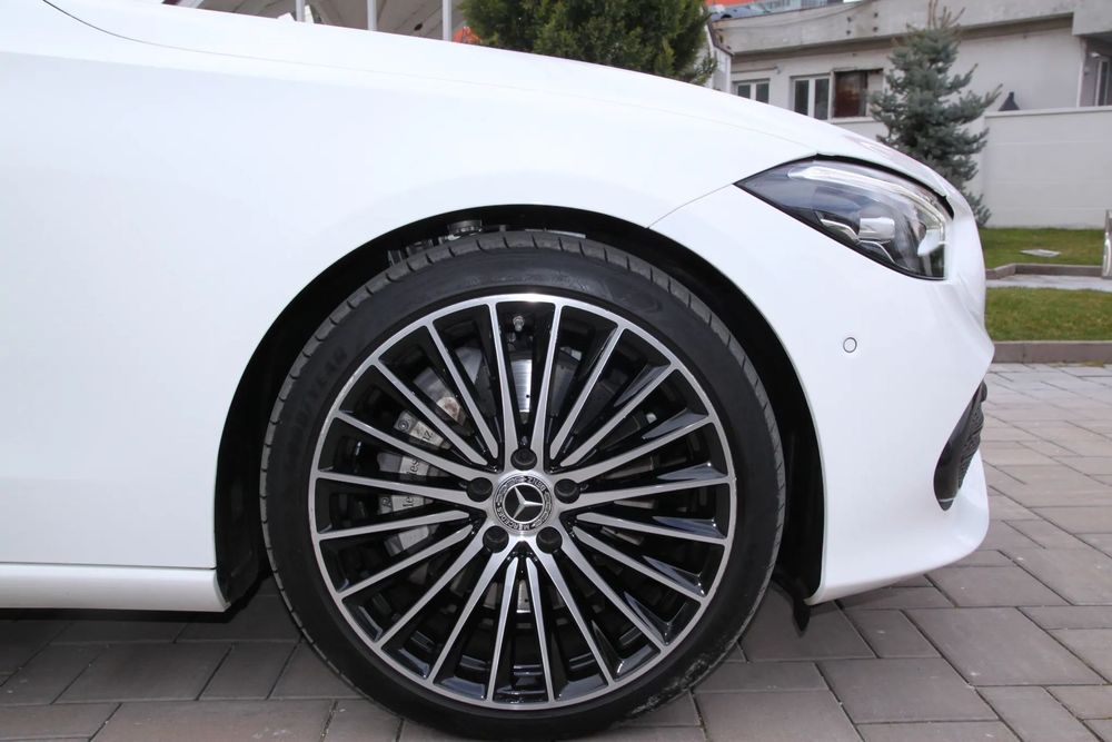 Mercedes-Benz C 300d 265PS 4MATIC-ca nou/ 2xMASAJ/ 4xCLIMA/ Sc. Memorii Ventilate/ TVA