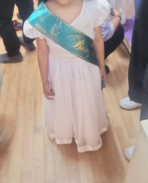 Красивое платье для девочки