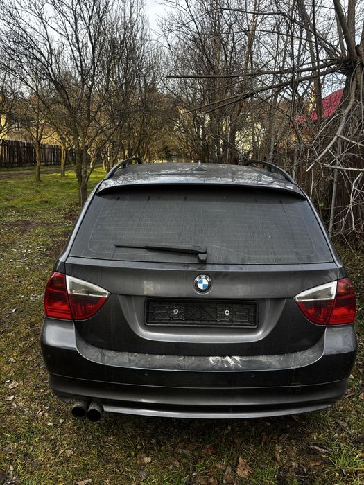 Dezmembrez Bmw seria 3 e91 330xd M57 231cp X-drive semi piele xenon