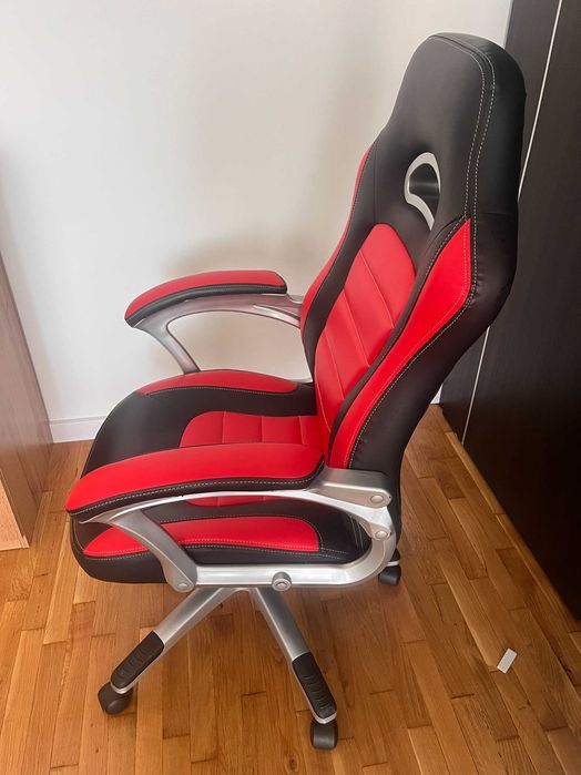 Геймърски Стол За Компютър Черно И Червено Кожен, няма забележки