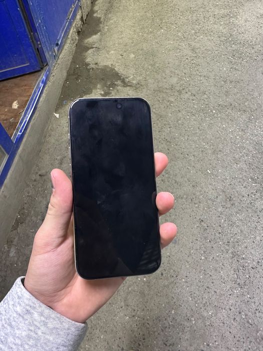 айфон 15 про 256/80