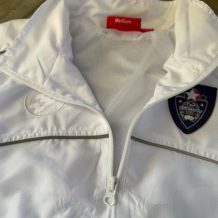 Комплет supreme нови