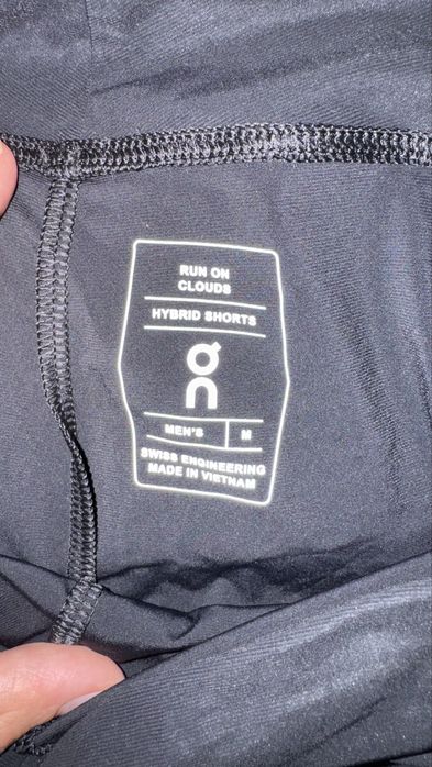 On hybrid shorts