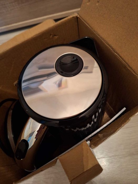 Две електрически кани за вода ,нови