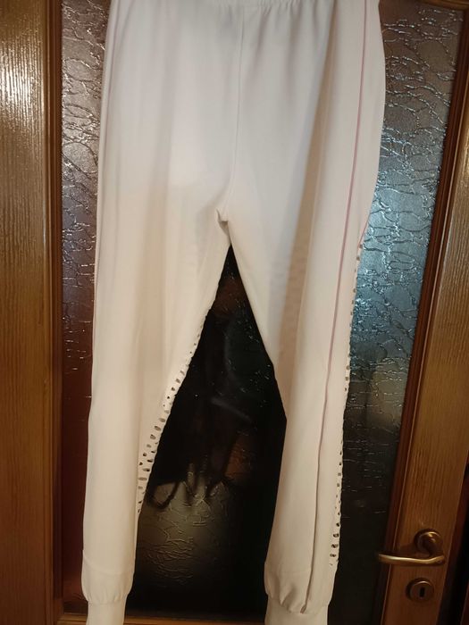 Vând pantaloni sport Puma