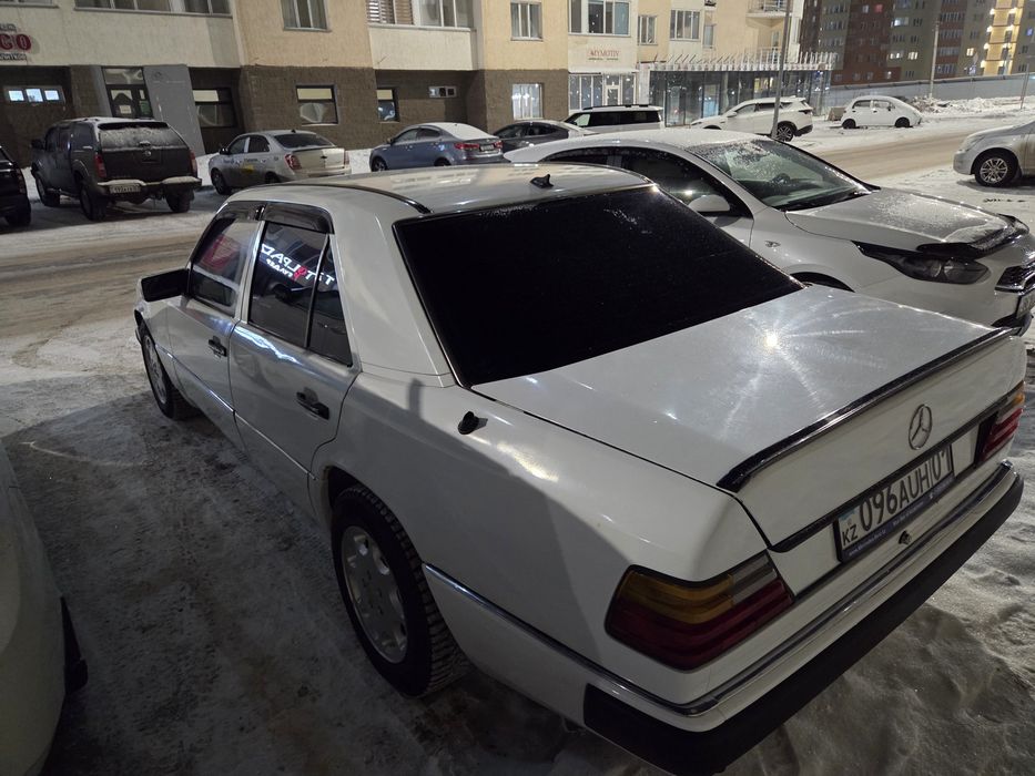 Продам Мерседес 124