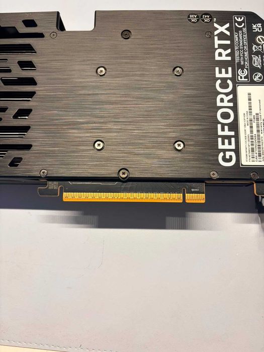 Palit RTX 5060 Infinity 2 OC 8GB GDDR7 – ca nouă