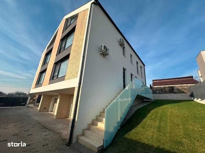 Casa noua , D+P+E+M, cu 5 camere, garaj dublu, in Dambu Rotund!