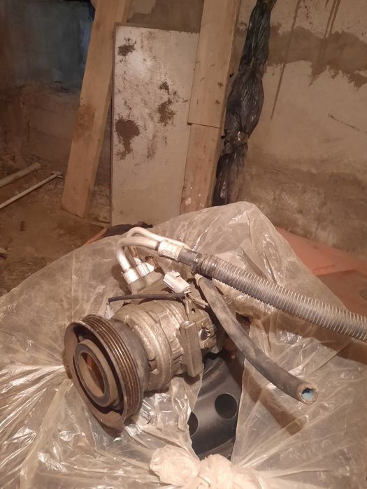 Компрессор кондицонера тайота 20