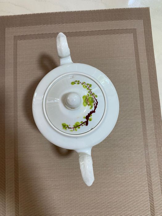 Продается сахарница