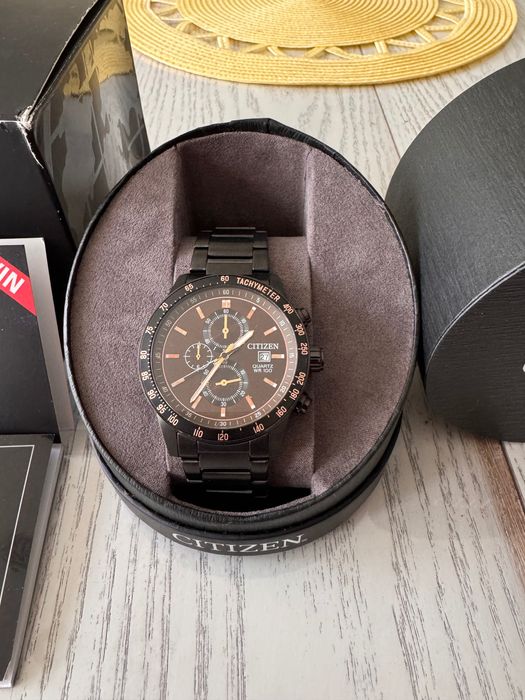 Часовник Citizen quartz chronograph