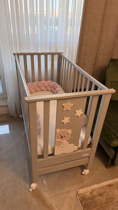 Vand Patut Azzura co-sleeping pentru bebeluși Contact Mars cu saltea inclusa si suport Antireflux Lemn Fag Italia