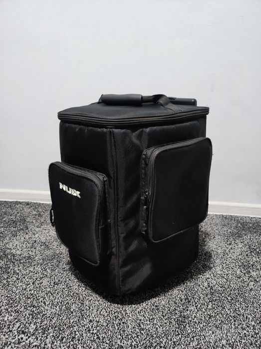 Колонка для уличных выступлений
