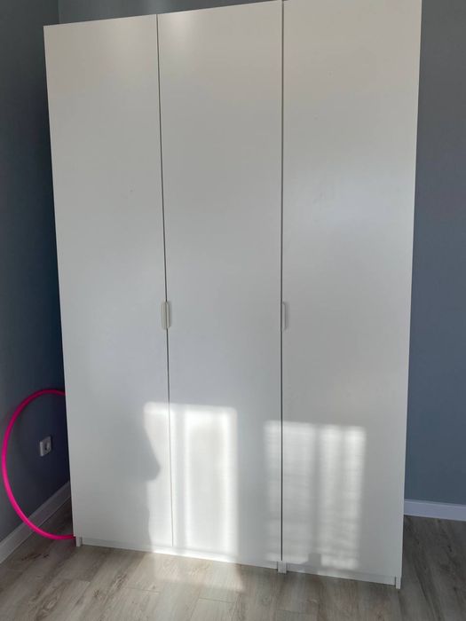 Шифонер Икея трехдверный