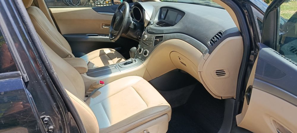Subaru Tribeka B9 +още един двигател