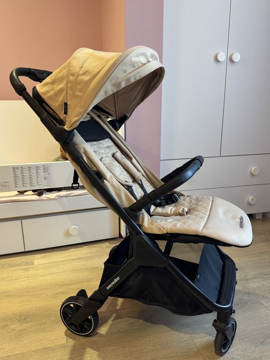 Детска количка Easywalker Jackey – Лекa, компактна и с автоматично сгъване