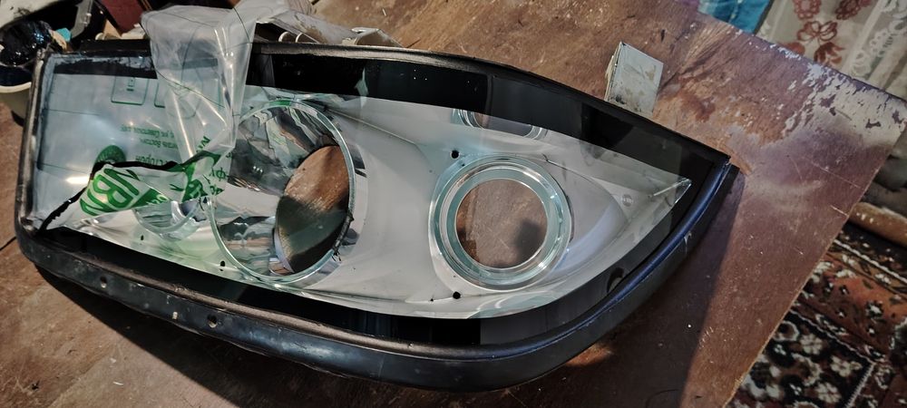 Стекло из мпк на люк автомобиля