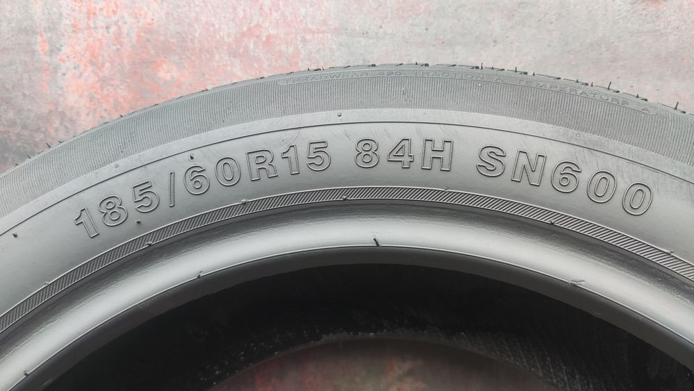 2бр. летни гуми 185/60/15 Sunny
dot22