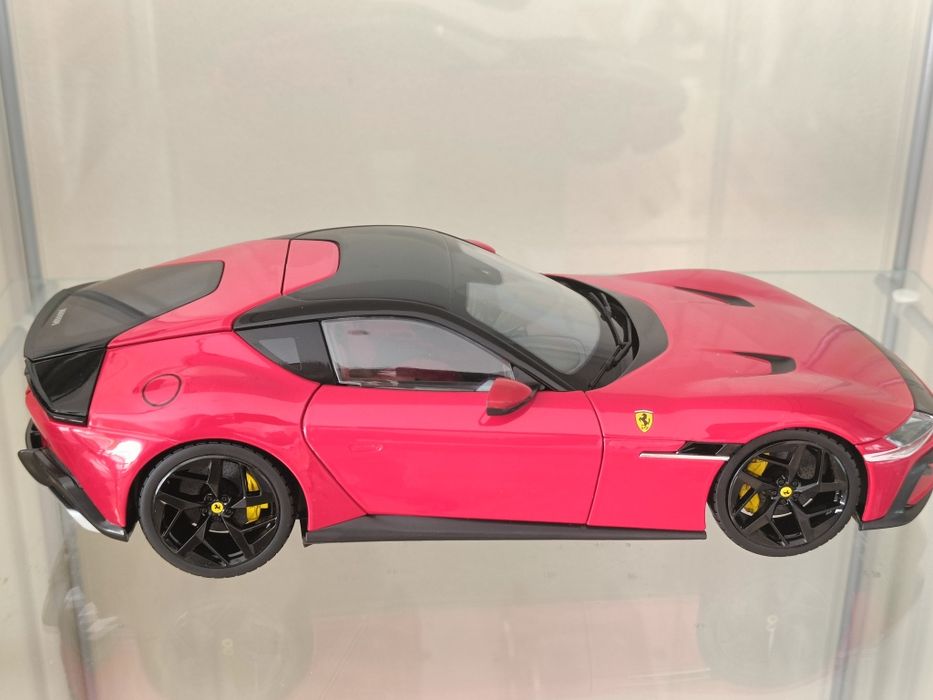 Ferrari 12 Cilindri, Polistil 1:18