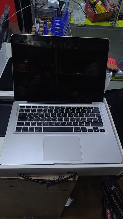 Macbook Pro  в хорошем состоянии