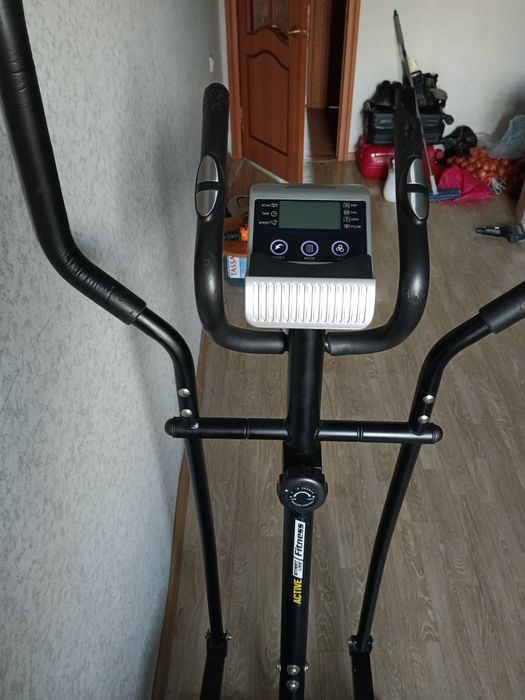 Эллиптический тренажёр