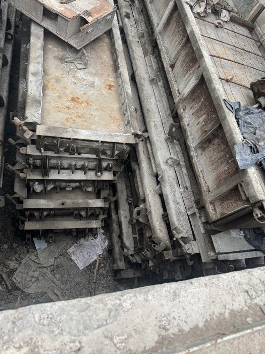 Продаётся жби завод плита перекрытия форма 63 59 47 выбро стол перегр.