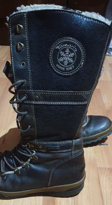 Продавам дебели ботуши