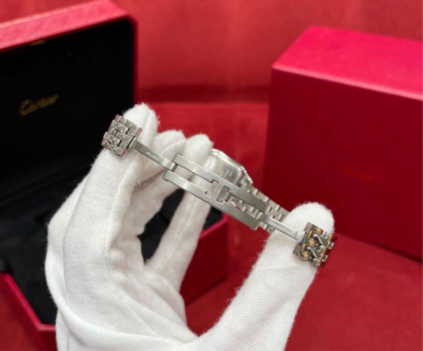 Часы Cartier medium