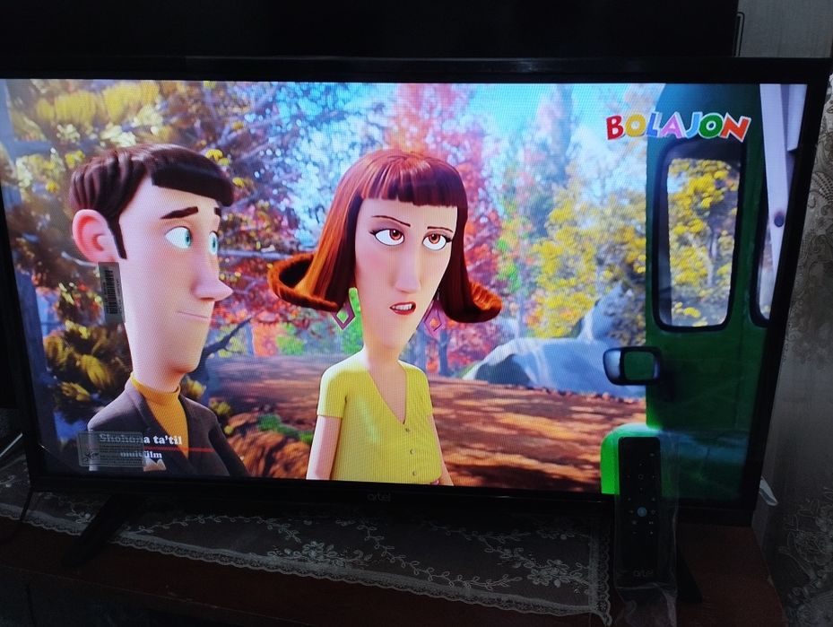 Продаётся телевизор artel оригинал 32 я