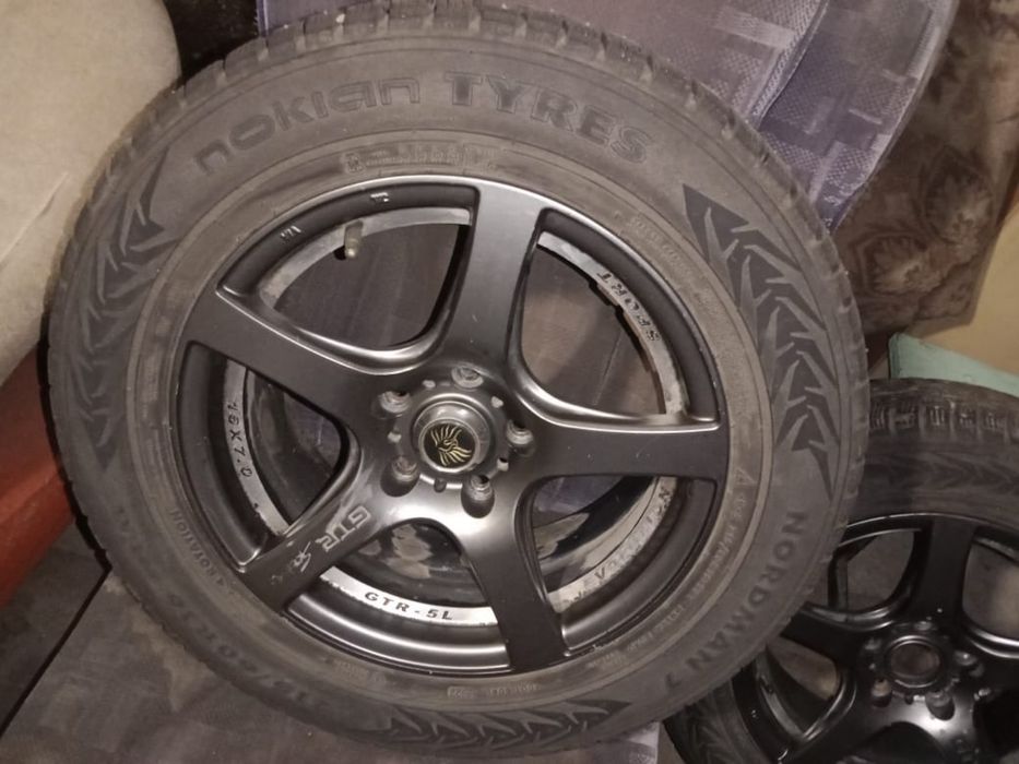 Продам шины с дисками