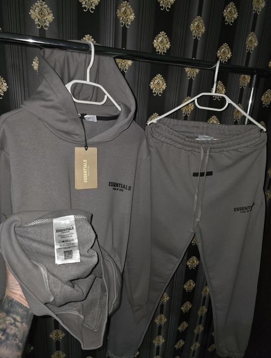 Compleu  / trening Essentials  / syna world / dsquared2