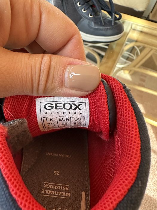 Geox обувки- 25 номер- НОВИ