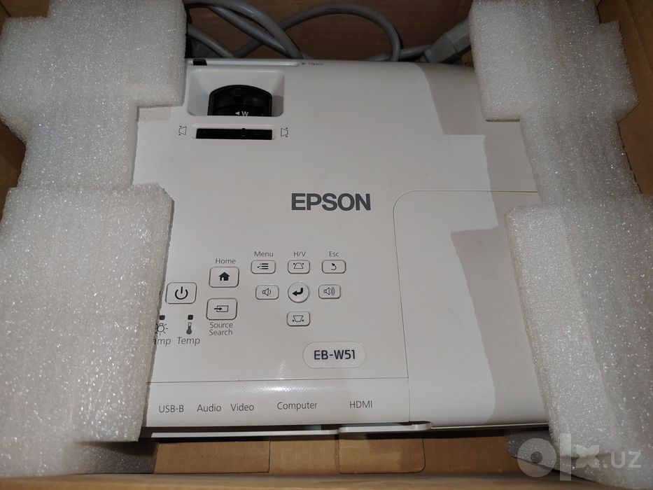 Продам мощный Проектор Epson Eb-W51