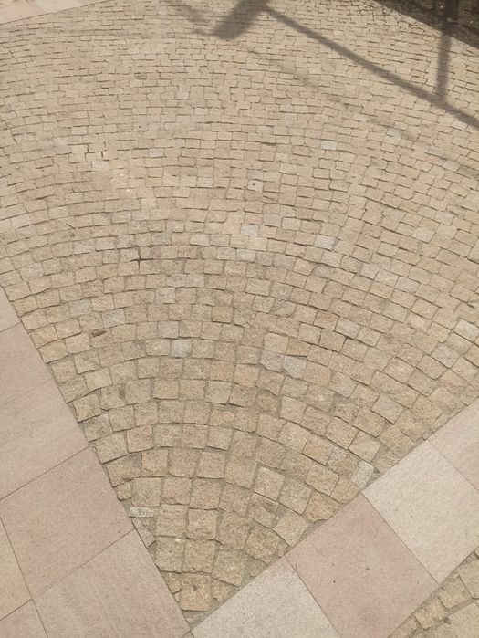 Каръер,месторождение гранитов