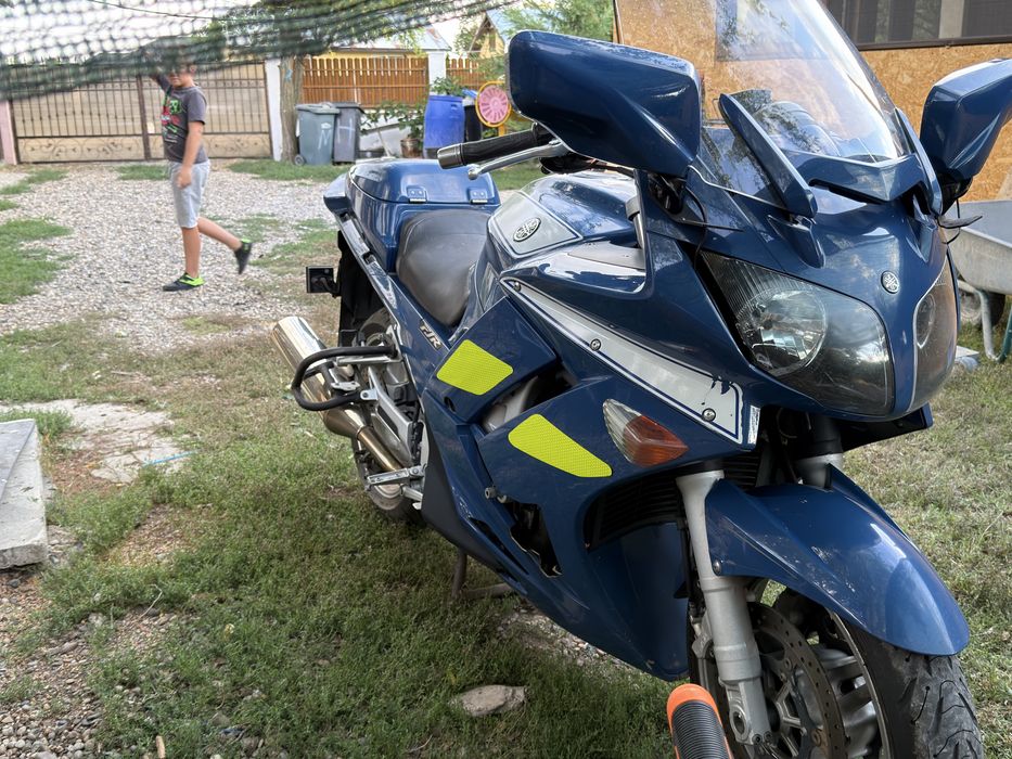 Schimb sau vând yamaha fjr 1300