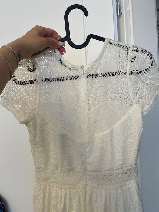 Rochie eleganta si lejera alba