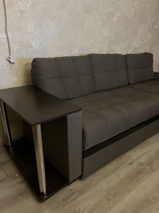 Диван угловой. Раздвижной