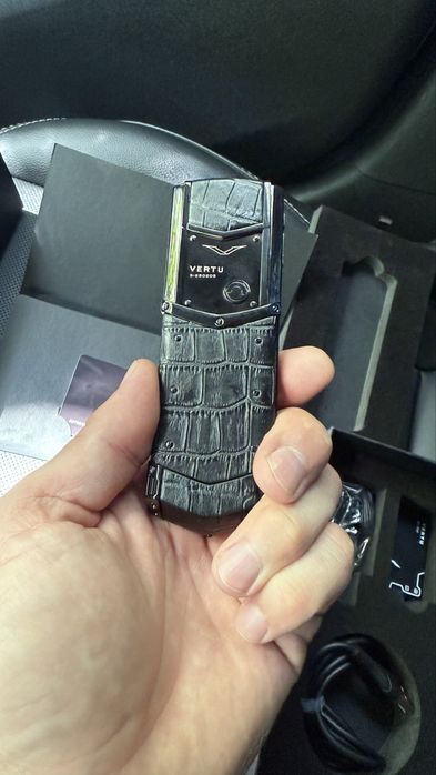 Телефон Vertu Total Black
