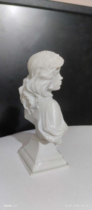 Статуэтка, пластик, авторская.