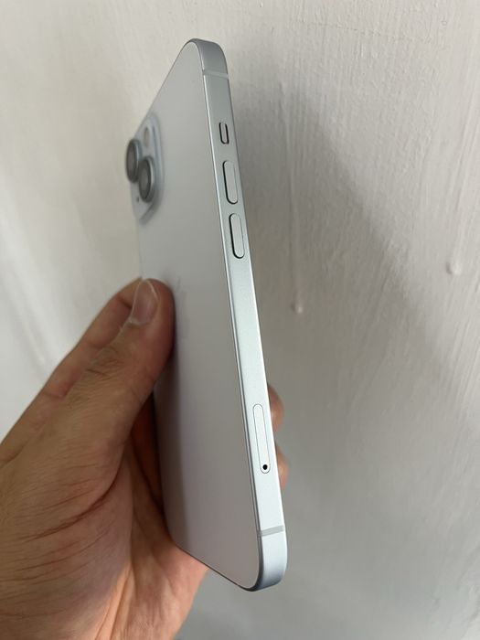 Продам iPhone 15, 128 ГБ АКБ 88%