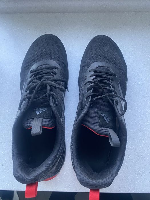 Кроссовки Adidas