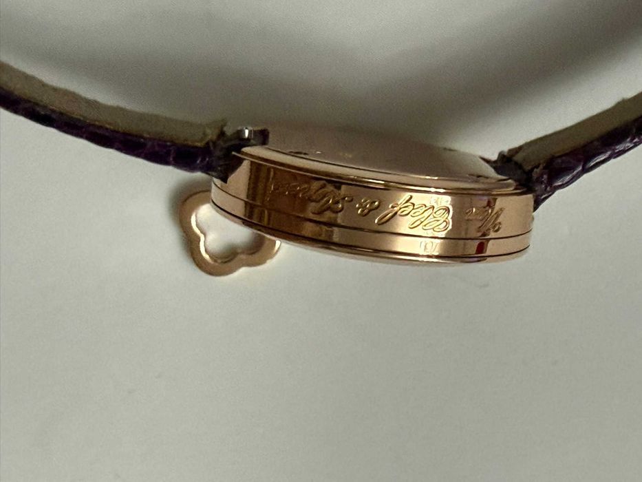 Ceas dama Van Cleef & Arpels aur 18k