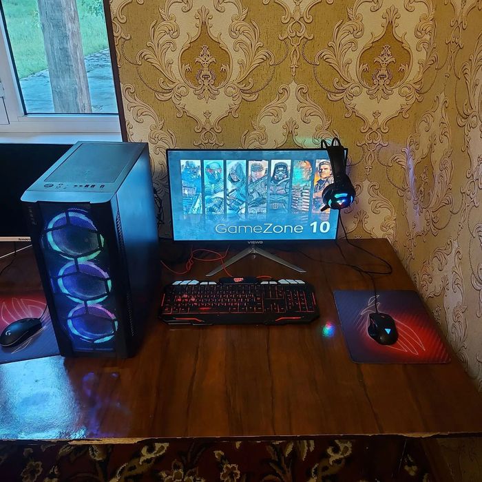 Системный блок +Манитор+гарнитура +мышка +кляватура +коврик!!!