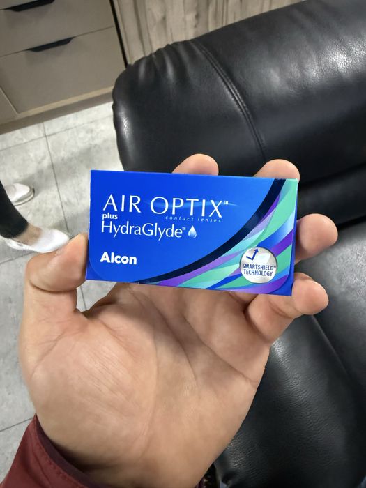 Контактные линзы от бренда alcon и растворы (оригинал)