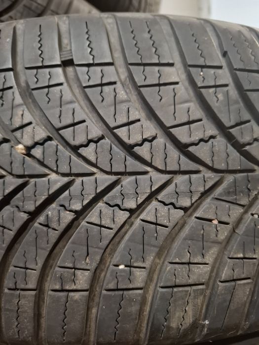 225 60 18 Anvelope all season BMW X3 Toyota RAV4 Mazda Cx4 Cx5