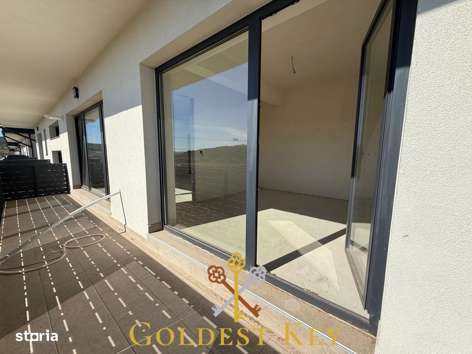 Apartament semifinisat cu 2 camere, balcon si parcare!