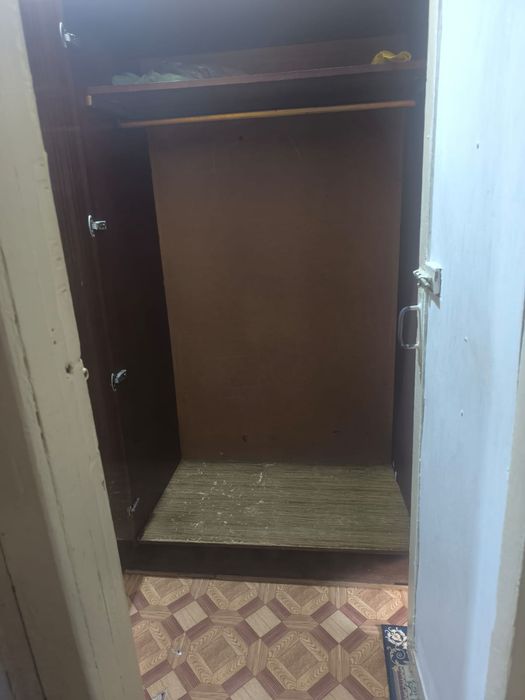 Продам шкаф хороший