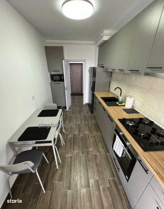 2 Camere Titan Bloc Nou 70mp