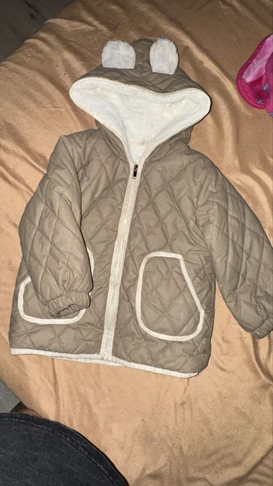 Продам детскуб куртку